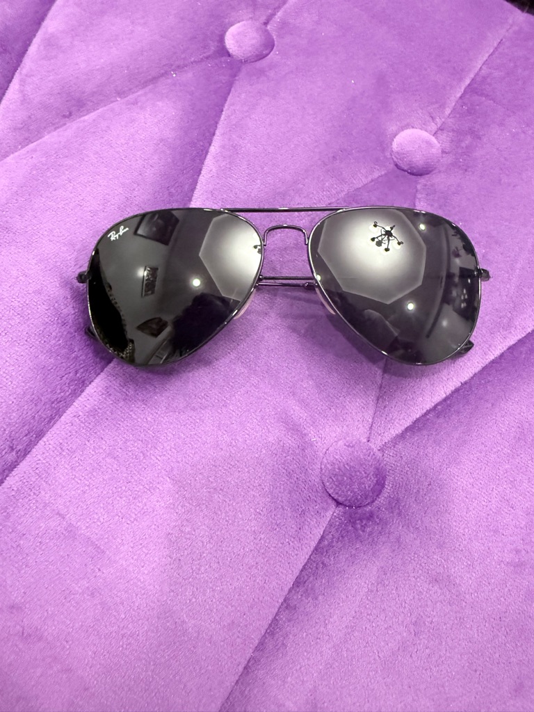 Authentic Unisex Ray-Ban Aviator Sunglasses With Black Lenses And Black Frame